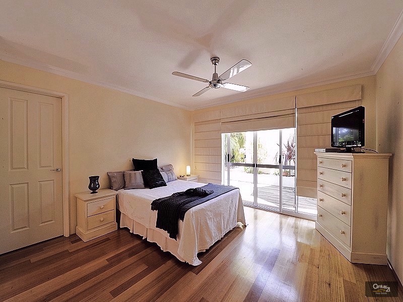 16 McKerracher Street, Dudley Park WA 6210