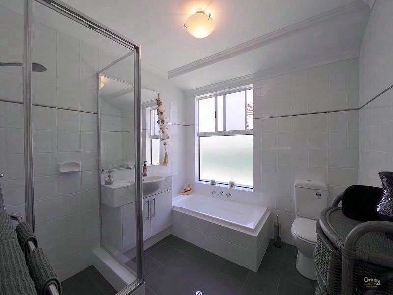 16 McKerracher Street, Dudley Park WA 6210