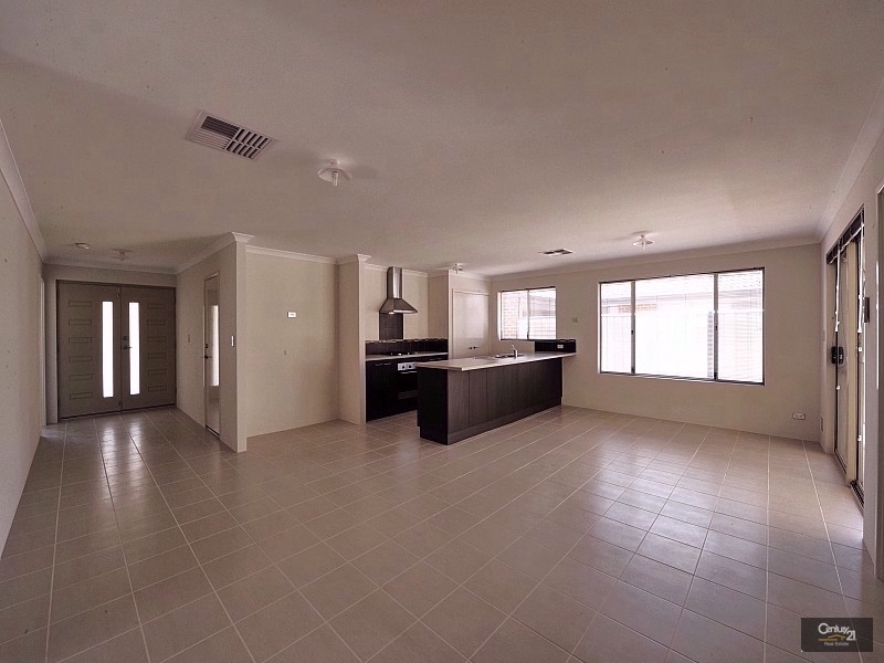 6 Bunker Retreat, Meadow Springs WA 6210
