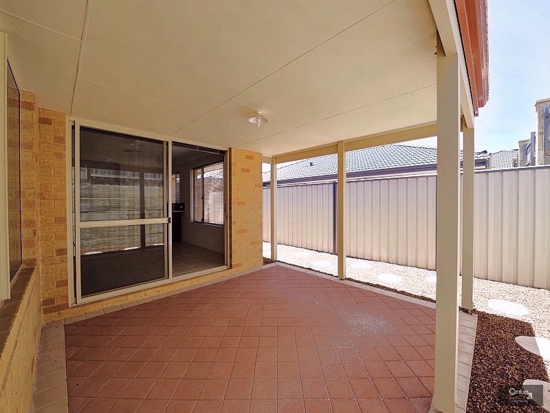 6 Bunker Retreat, Meadow Springs WA 6210
