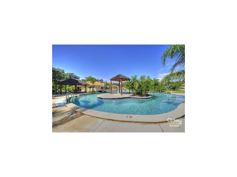 2 Saffron Loop Falcon, Mandurah WA 6210