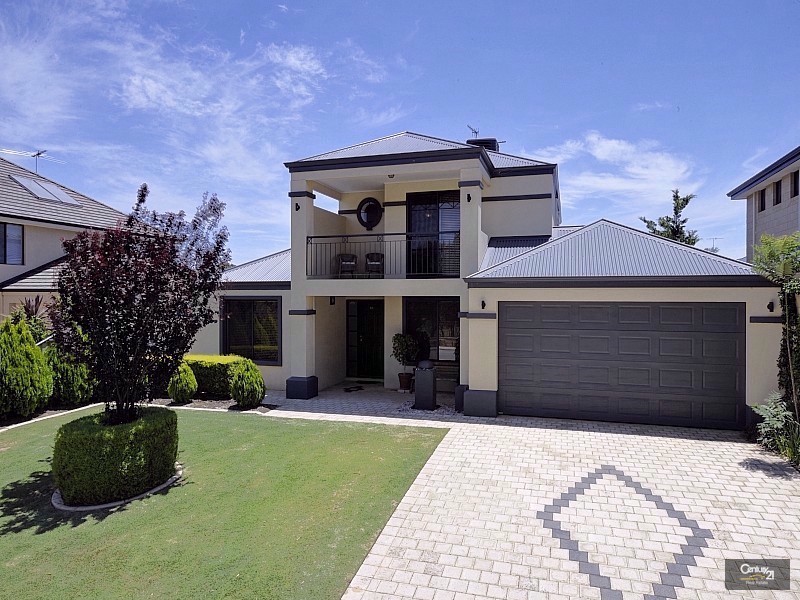 63 Bellavista Parade, Meadow Springs WA 6210