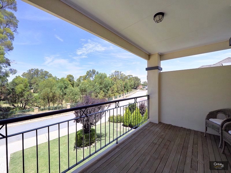 63 Bellavista Parade, Meadow Springs WA 6210