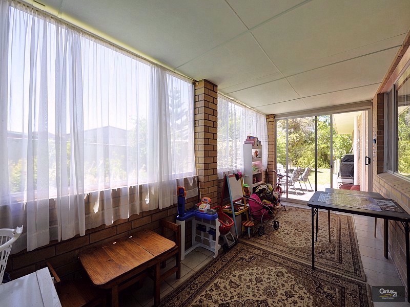 2 Gillark Street, Dudley Park WA 6210