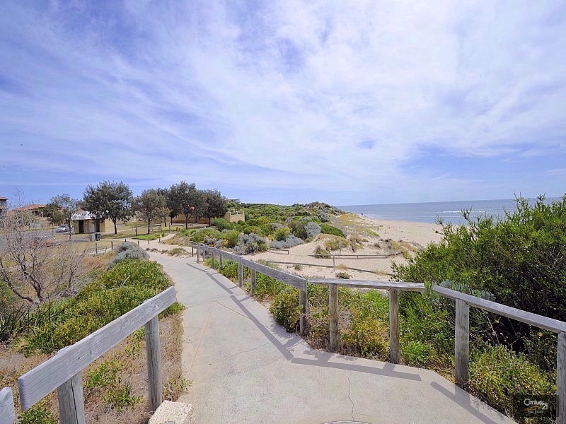 17 Beachview Court, Wannanup WA 6210