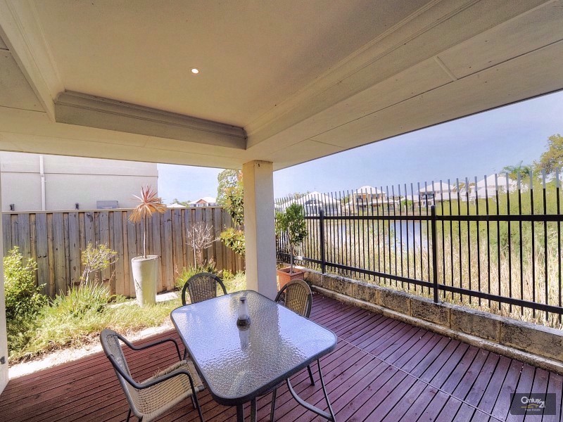 12 Sirrocco Drive, Mandurah Quays, Erskine WA 6210