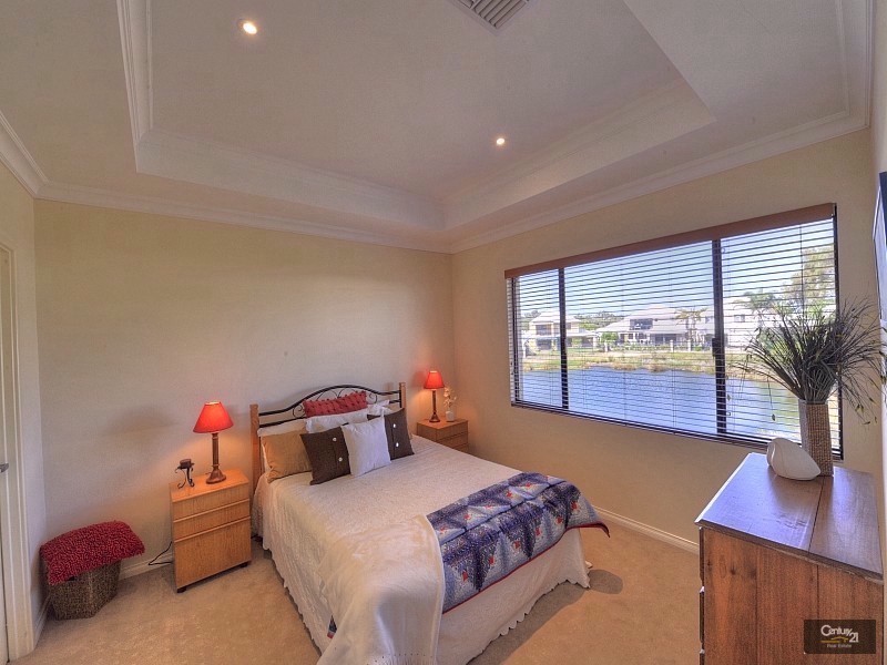 12 Sirrocco Drive, Mandurah Quays, Erskine WA 6210