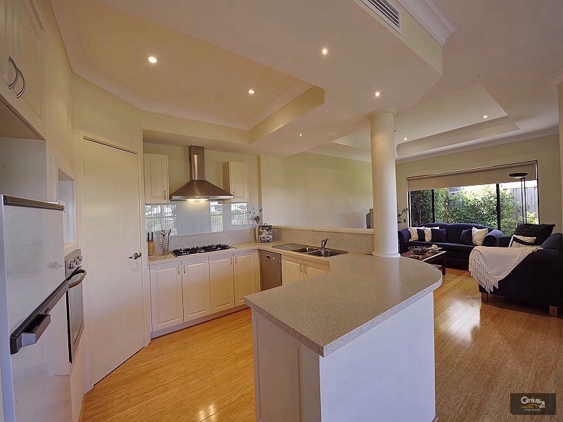 12 Sirrocco Drive, Mandurah Quays, Erskine WA 6210