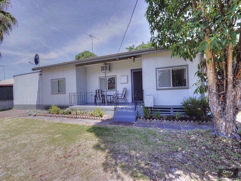 11 Roy Road, Coodanup WA 6210