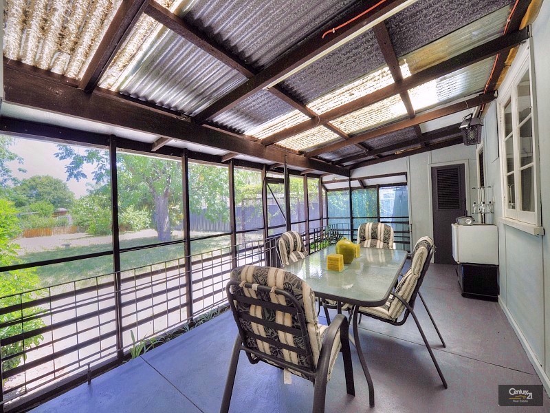 11 Roy Road, Coodanup WA 6210