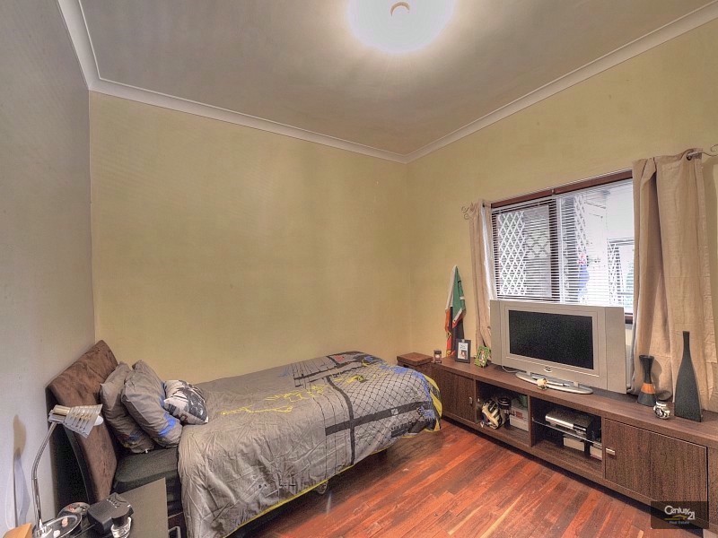 11 Roy Road, Coodanup WA 6210