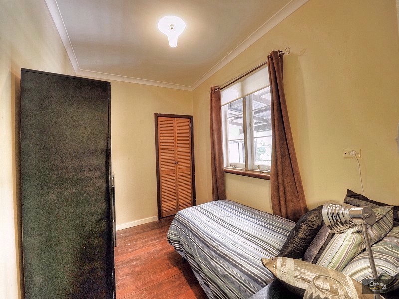 11 Roy Road, Coodanup WA 6210