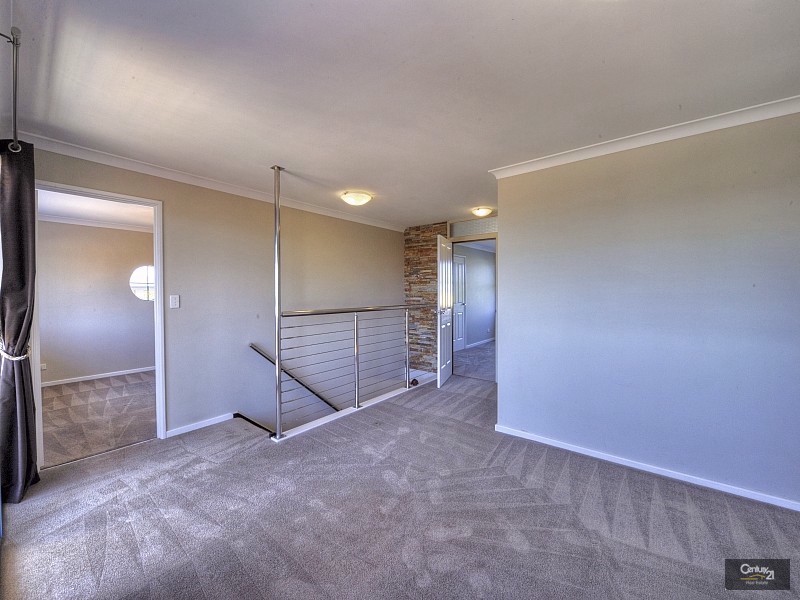7 Dryandra Place, Halls Head WA 6210