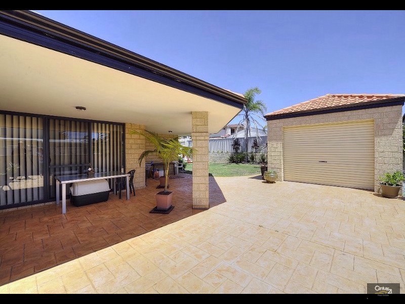 34 Tallas Road, Silver Sands WA 6210