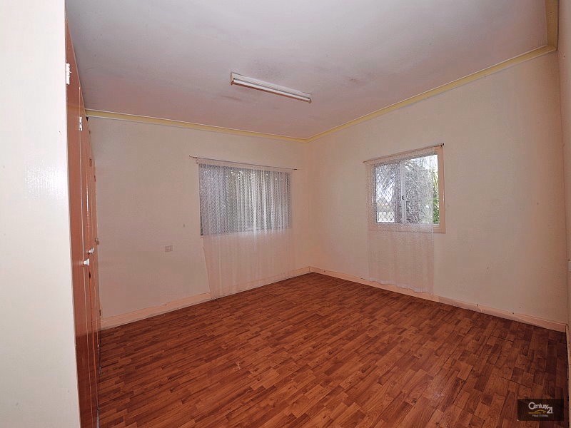 13 Dadger Street, Dudley Park WA 6210