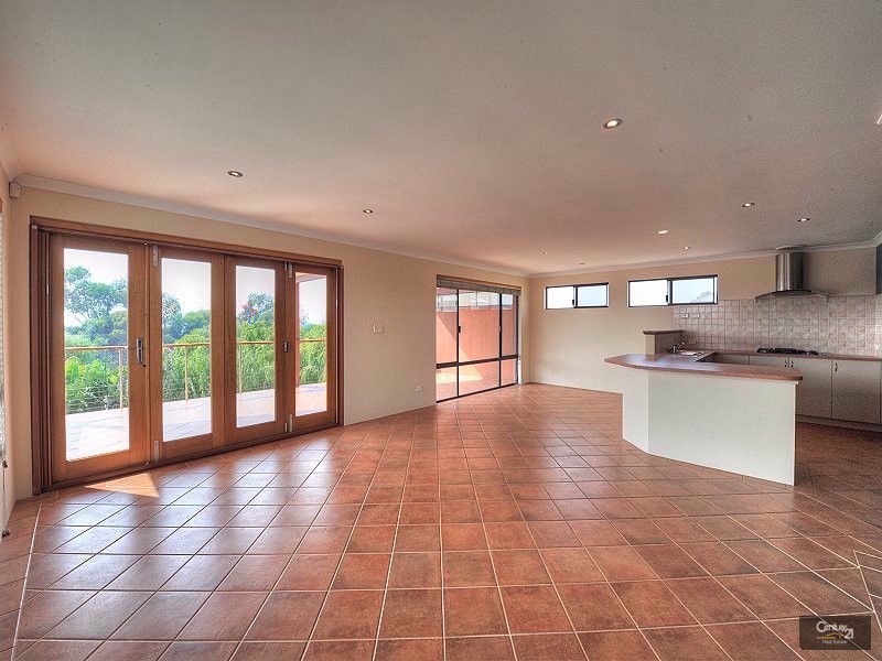 18 Nannup Close, Dawesville WA 6211