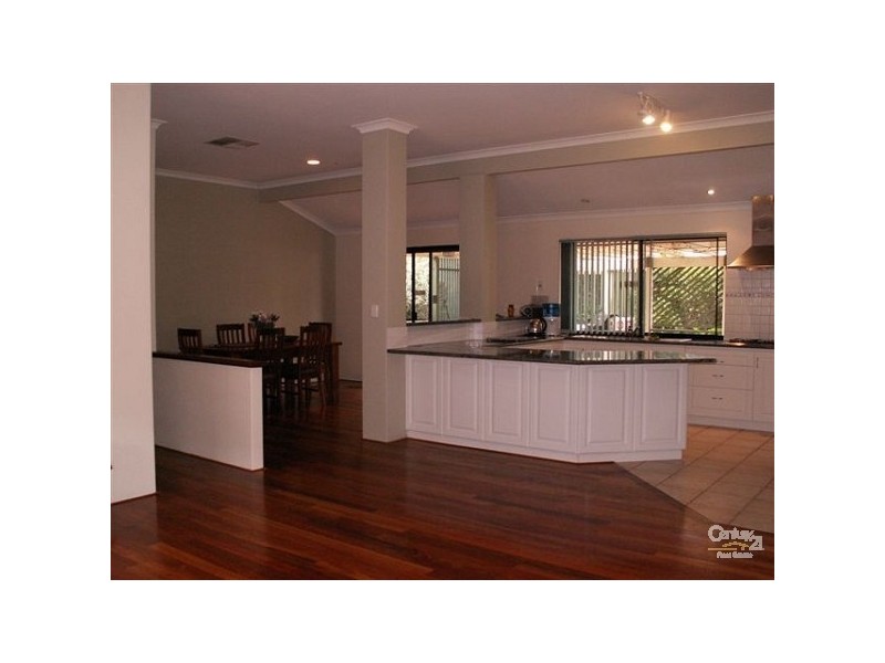 24 Daydream Plaza, Mandurah WA 6210