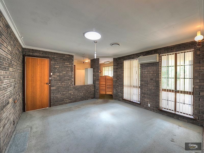 28 Churchill Ave, Dudley Park WA 6210