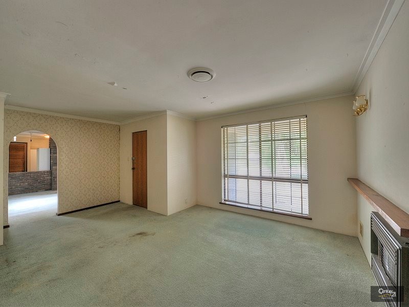 28 Churchill Ave, Dudley Park WA 6210