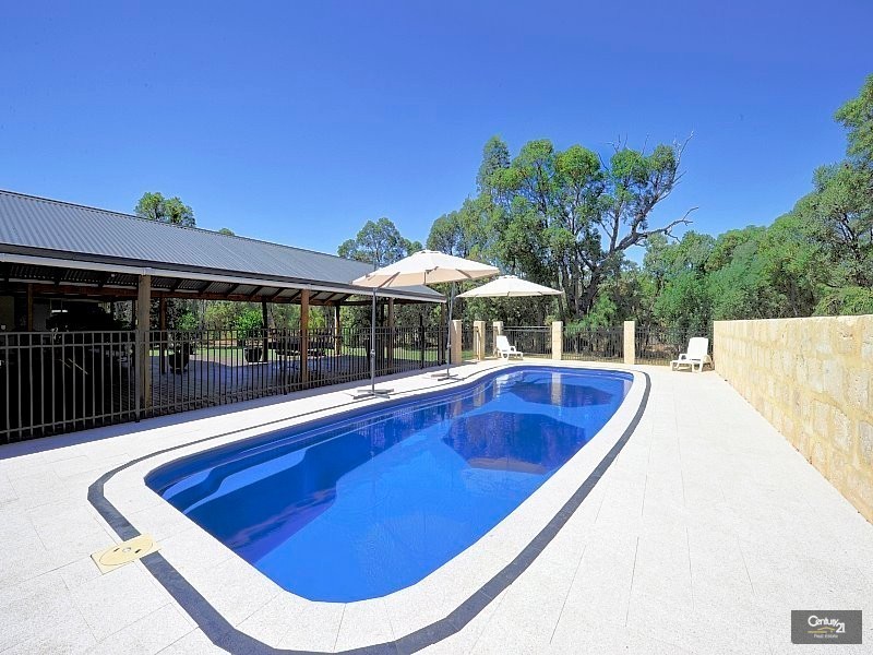 117 Woodland Parade, Stake Hill WA 6181