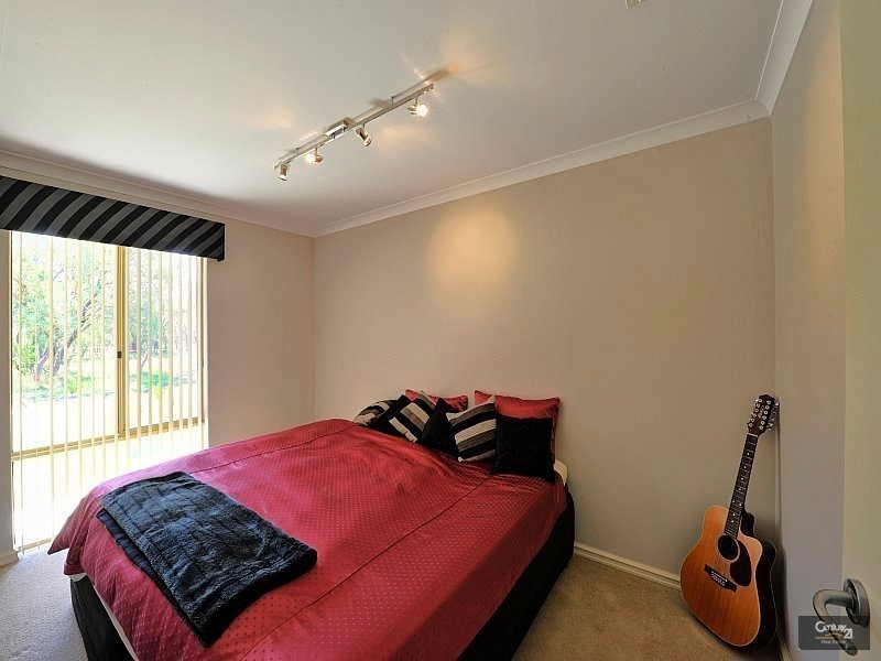 117 Woodland Parade, Stake Hill WA 6181