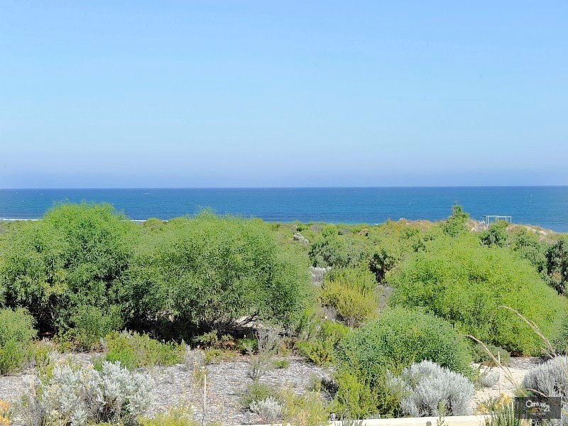 9 Longboard Cove, Wannanup WA 6210