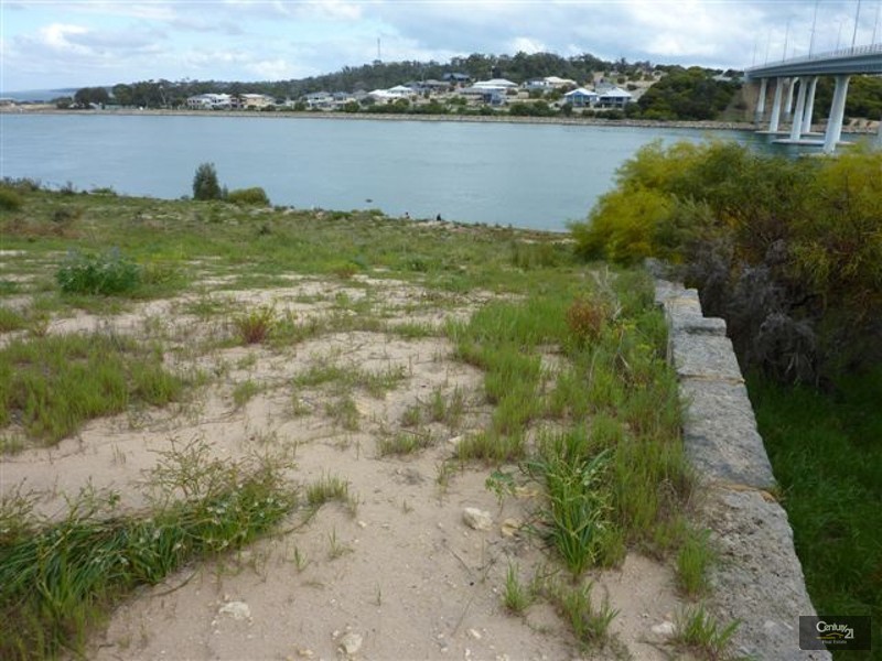 11 Spoonbill Retreat, Wannanup WA 6210