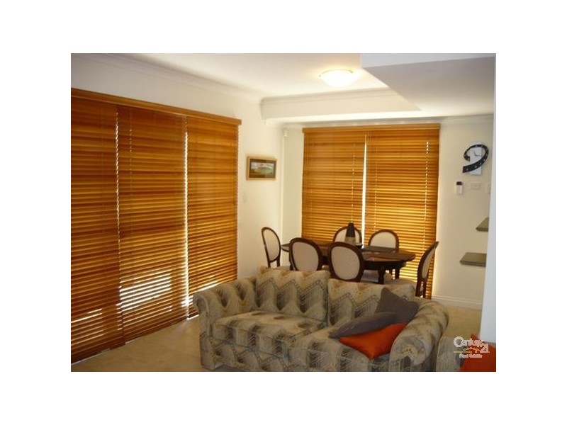 3/4 Stewart Street, Mandurah WA 6210