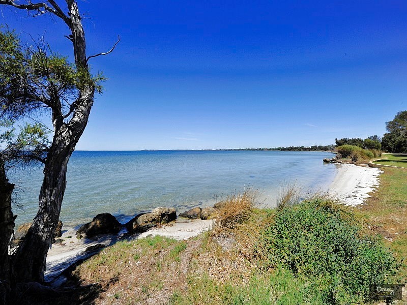 16 African Crescent, Cox Bay, Falcon WA 6210