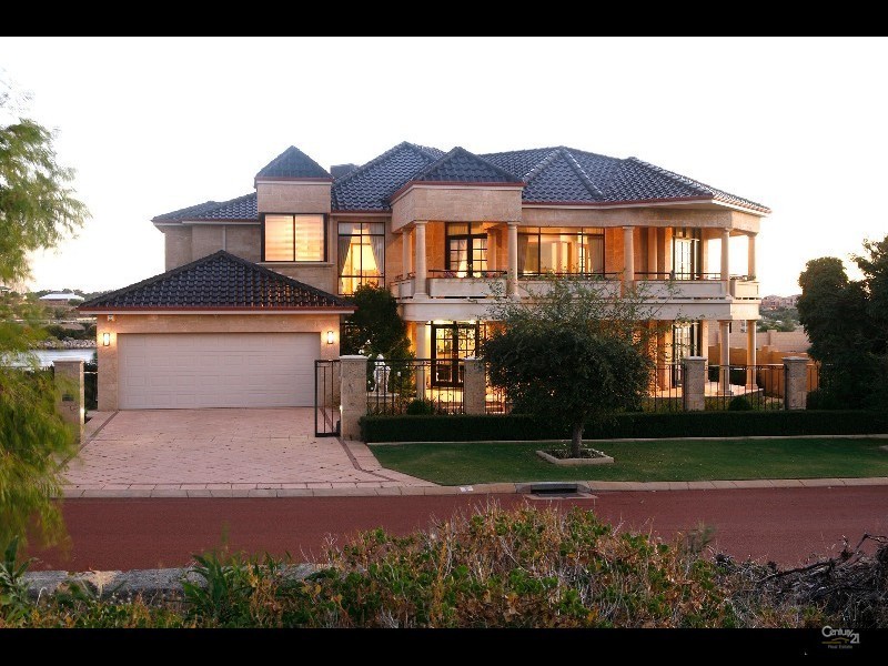 9 Captain Court, Wannanup WA 6210