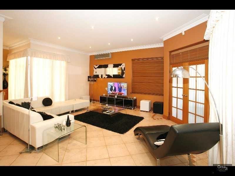 9 Captain Court, Wannanup WA 6210