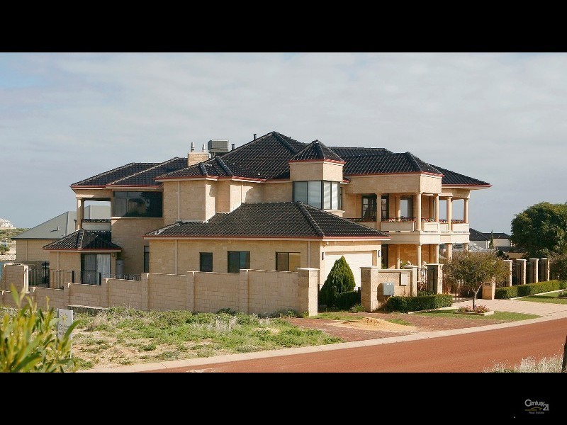 9 Captain Court, Wannanup WA 6210