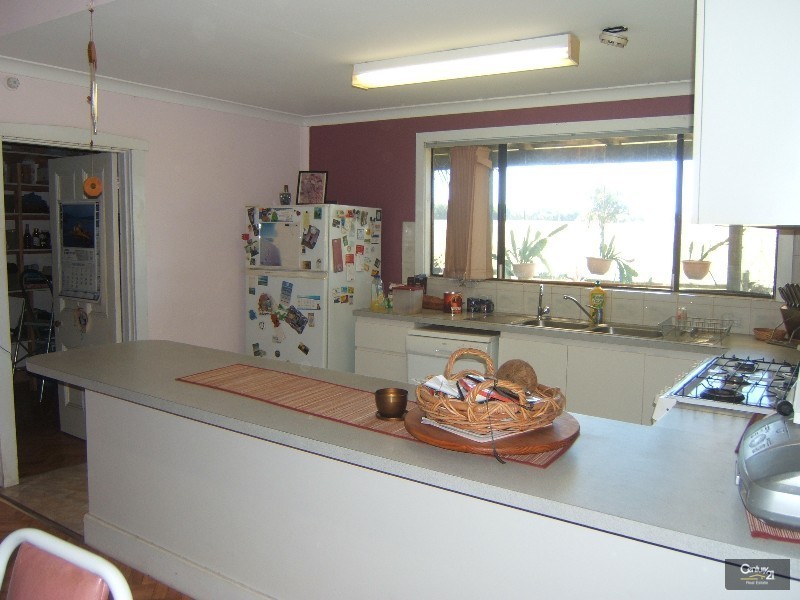 209 Clifton Road, Yarloop WA 6218