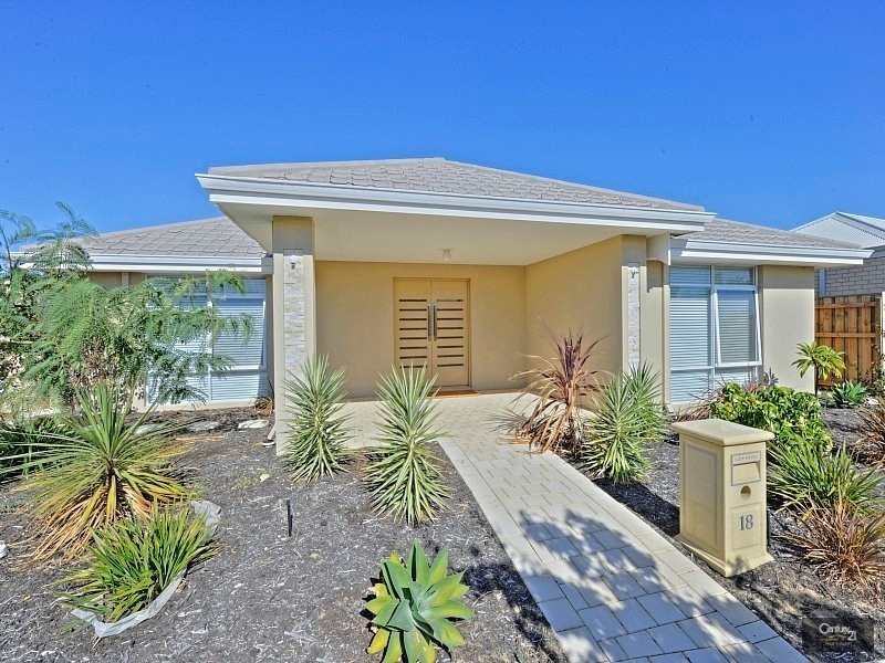 18 Bridgewater Boulevard, Erskine WA 6210