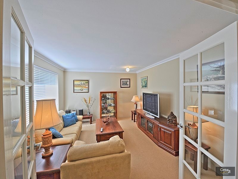 18 Bridgewater Boulevard, Erskine WA 6210