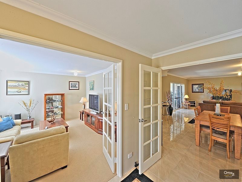 18 Bridgewater Boulevard, Erskine WA 6210