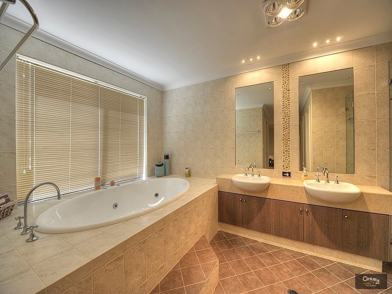 143 Yindana Blvd, Lakelands WA 6180