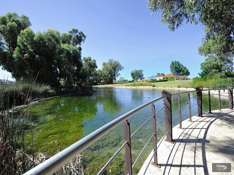 143 Yindana Blvd, Lakelands WA 6180