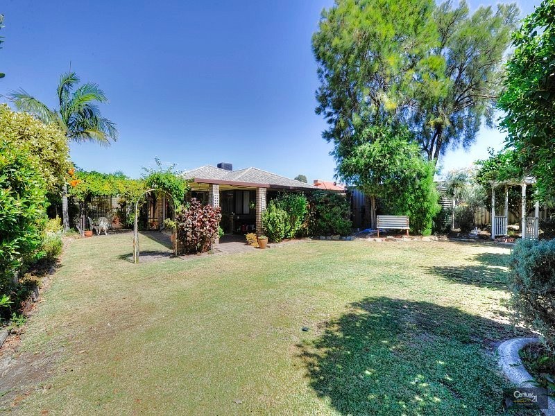 11 Foster Road, Coodanup WA 6210