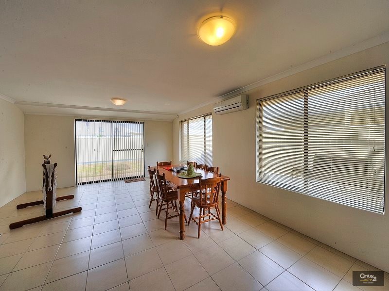 11 Prentice Way, Lakelands WA 6180