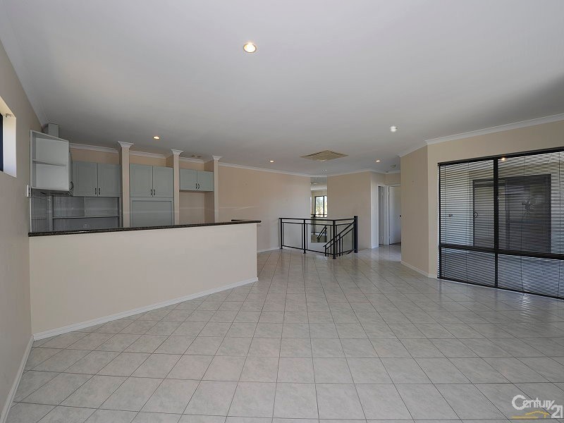 1/28 Davey Street, Mandurah WA 6210