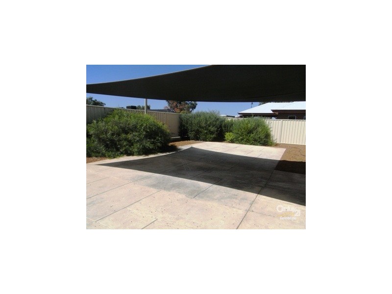 3 Adela Bend LAKELANDS, Mandurah WA 6210