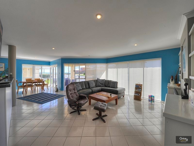 5a Barry Street, Mandurah WA 6210