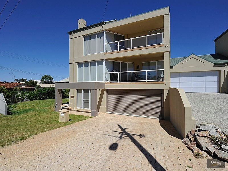 5a Barry Street, Mandurah WA 6210