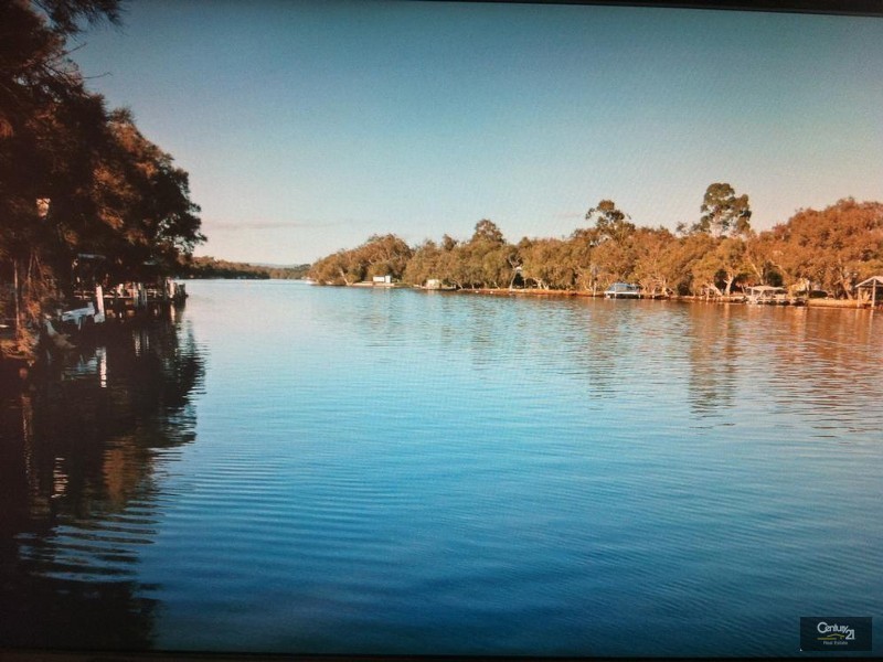 16 Jacaranda Drive, North Yunderup WA 6208