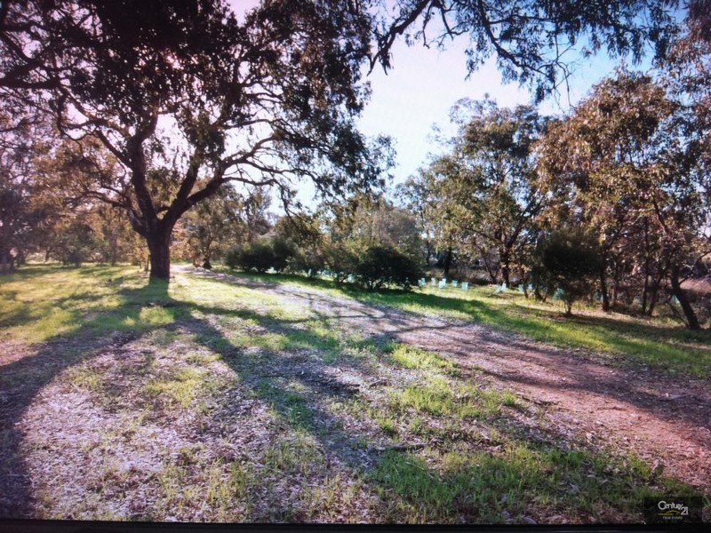 16 Jacaranda Drive, North Yunderup WA 6208