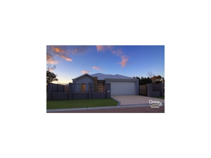 10 Illyarrie Avenue Falcon, Mandurah WA 6210