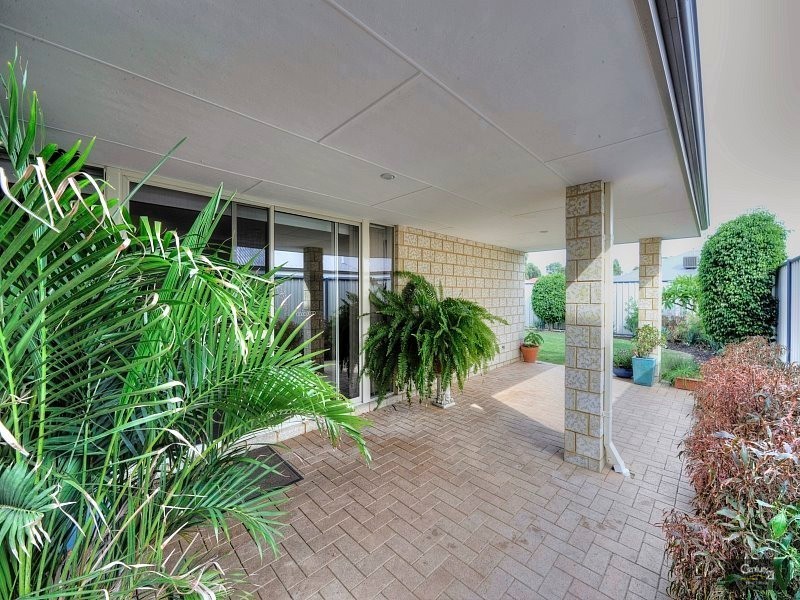 19 Tamcrest Loop, Meadow Springs WA 6210