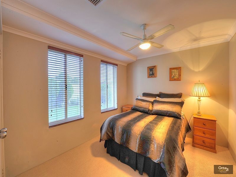 19 Tamcrest Loop, Meadow Springs WA 6210