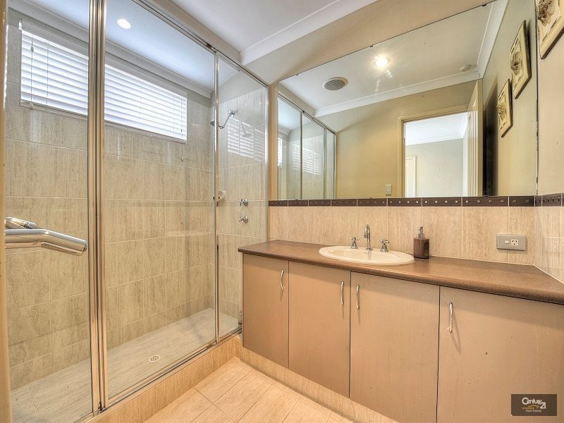 19 Tamcrest Loop, Meadow Springs WA 6210